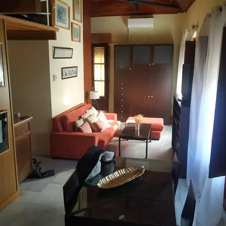 Aura Centre Apartment *