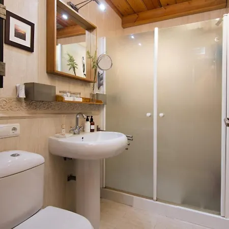 Aura Centre Apartment